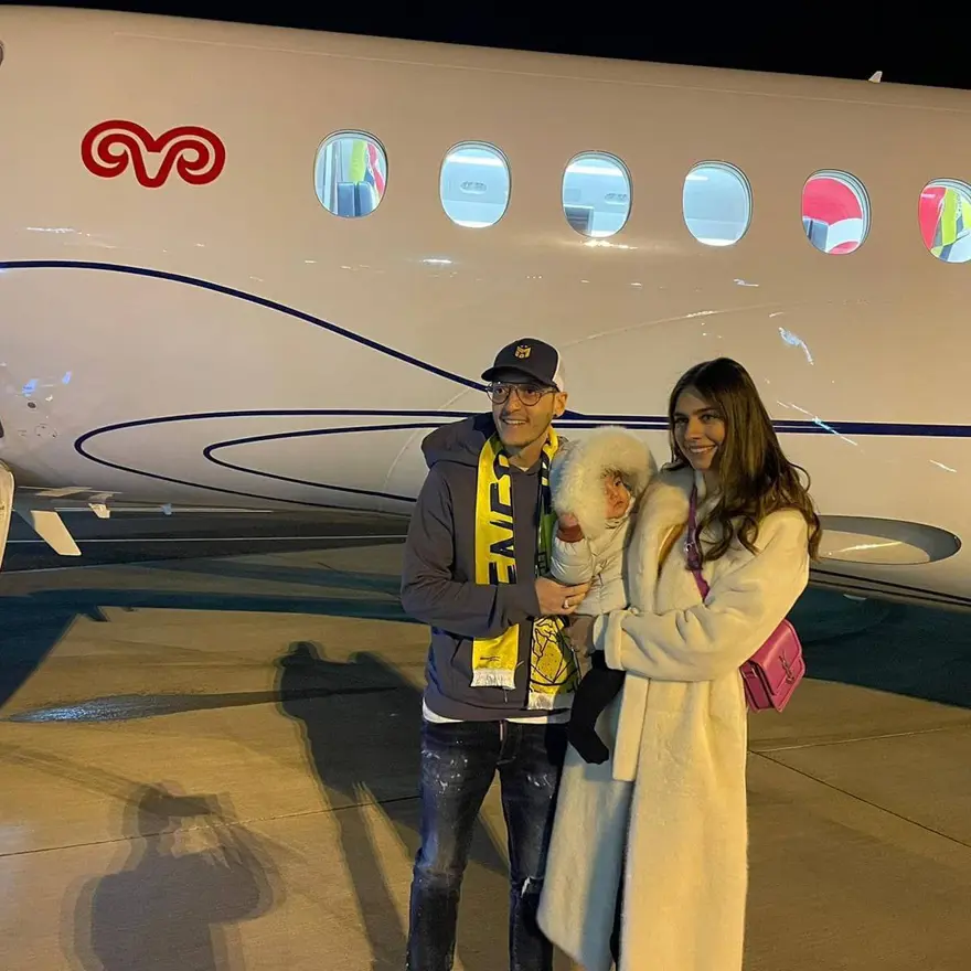Amine Gülşe'nin İstanbul isteği gerçekleşti: Gururluyum (Mesut Özil Fenerbahçe'de) 