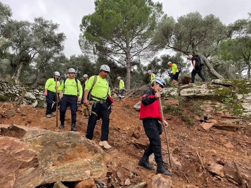 Aydın'da selin bilançosu: Kayıp çiftçi hala aranıyor 4