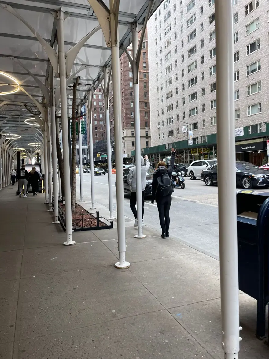 ABD'ye kaçan Eylem Tok ve oğlu New York'ta görüntülendi 12