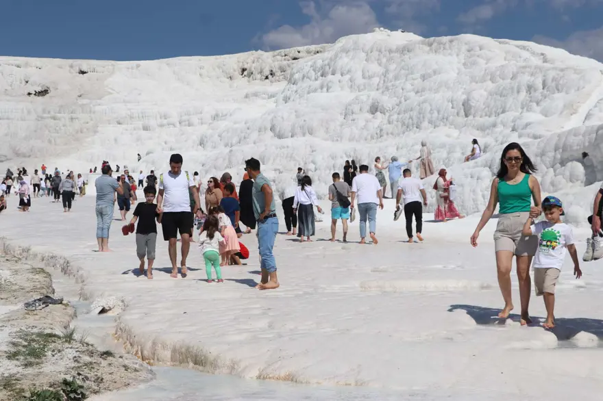 Pamukkale'de bayram yoğunluğu 7