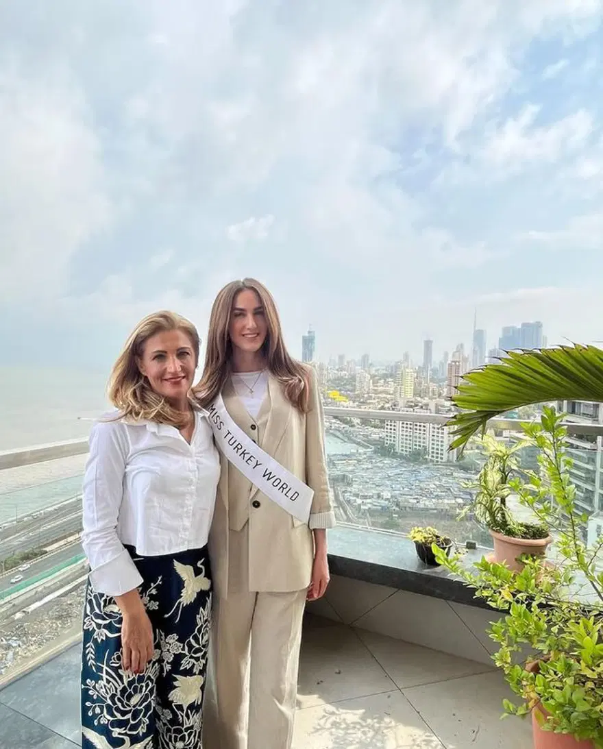 Miss Turkey birincisi İdil Bilgen Hindistan'a gitti 4