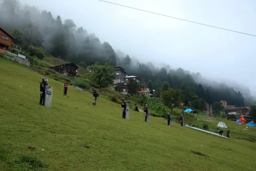 Ayder'de salıncaklar kaldırıldı 12