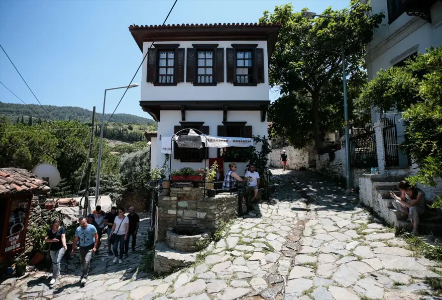 'Kıyamet köyü' Şirince şöhretinin zirvesinde 2 'Kıyamet köyü' Şirince şöhretinin zirvesinde 2