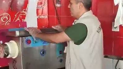 Kasaptan akıllara durgunluk veren sahtekarlık: Kıyma makinesine gizli düzenek kurmuş