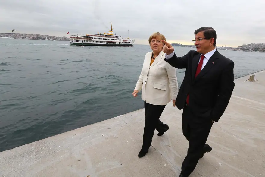 Merkel'den Davutoğlu'na Atatürk sorusu 3 Merkel'den Davutoğlu'na Atatürk sorusu 3