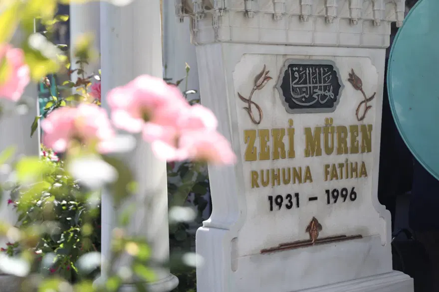 Zeki Müren vefatının 26'ncı yılında mezarı başında anıldı 1