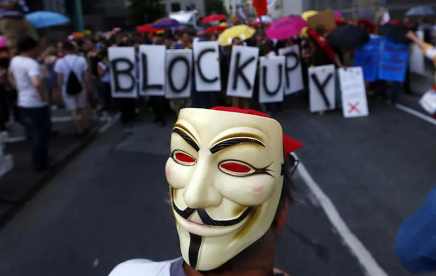 AB'nin patlamaya hazır bombası 11