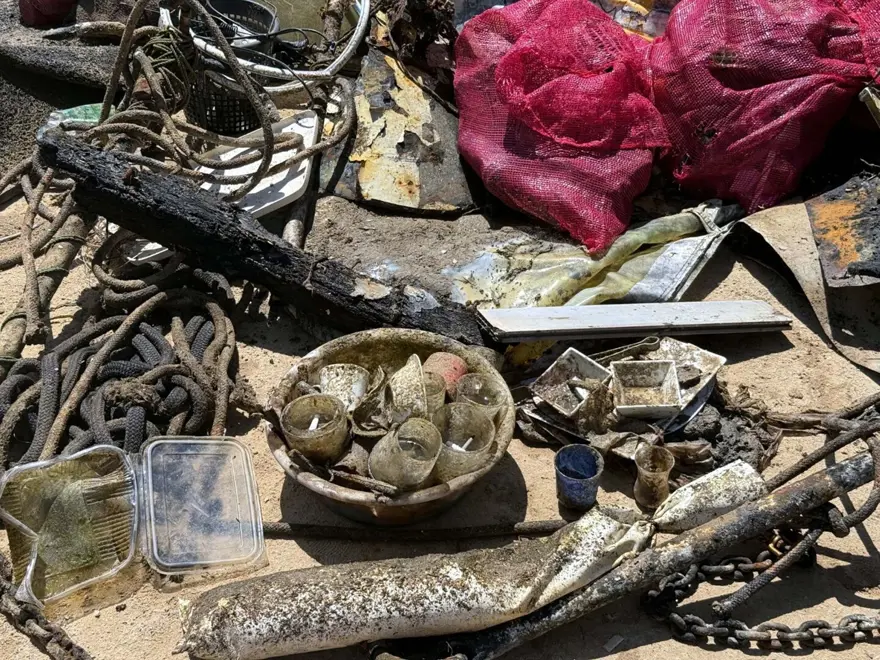 Tarihi antik kentin sularından 2 ton çöp çıktı 