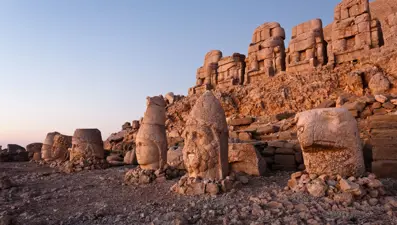 Kralların ve tanrıların taşlaştığı yer Nemrut