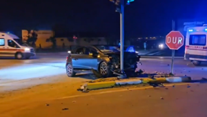 Çorum'da polis otosu ile otomobil çarpıştı: Yaralılar var