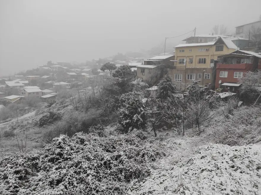 İstanbul'da kar başladı: İşte ilk fotoğraflar 26