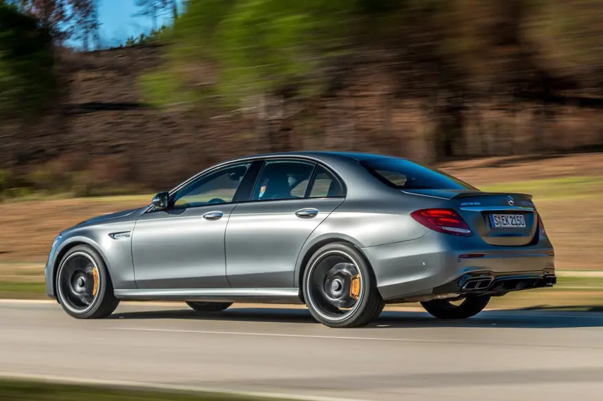 Sıra dışı seçenek: Mercedes-AMG E63 S 9