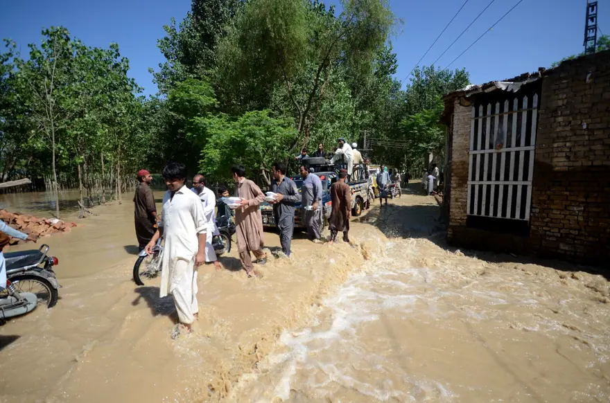 Pakistan'da sel felaketi: Can kaybı bini aştı 19