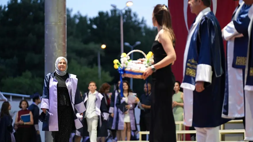 Kanserden kurtuldu, 38 yıl sonra dönüp birinci oldu 3