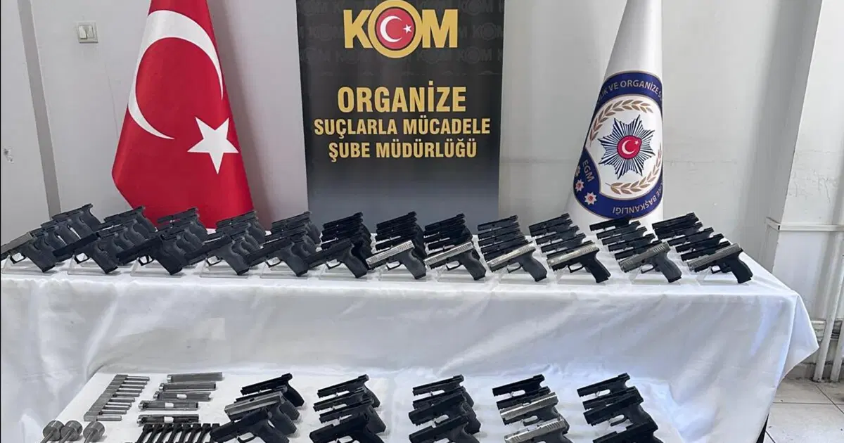 İzmir ve Manisa'da silah kaçakçılığı operasyonu: 13 gözaltı