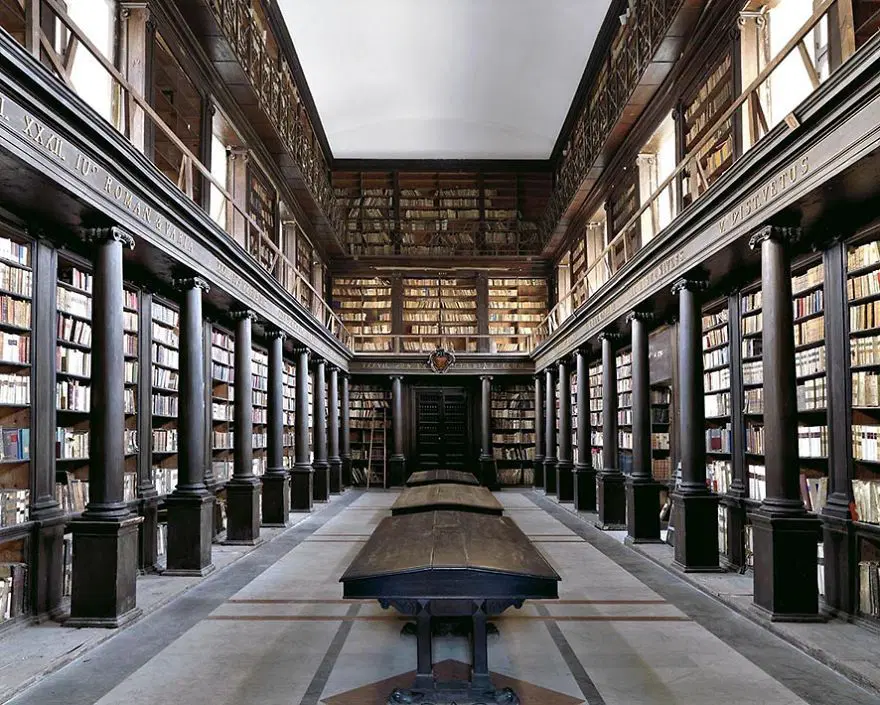 Palermo Halk Kütüphanesi, Palermo, İtalya 26