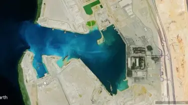 Dünyanın en büyük şantiyesinde bu kez de mega liman inşa edildi