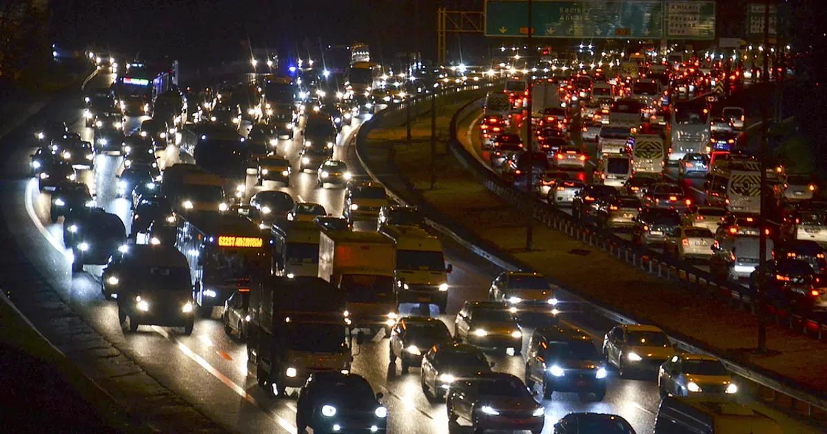 İstanbul'da 15 dakikalık yol 2,5 saate çıktı. Derz çalışmasının biteceği tarih belli oldu