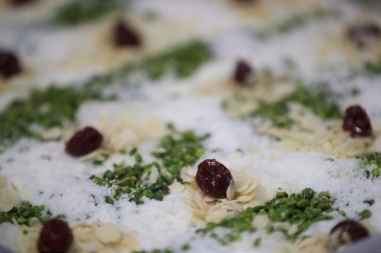 Ramazan tatlısı olarak biliniyor yüzde 30 zamlandı. Kilosu 1750 liradan satılıyor