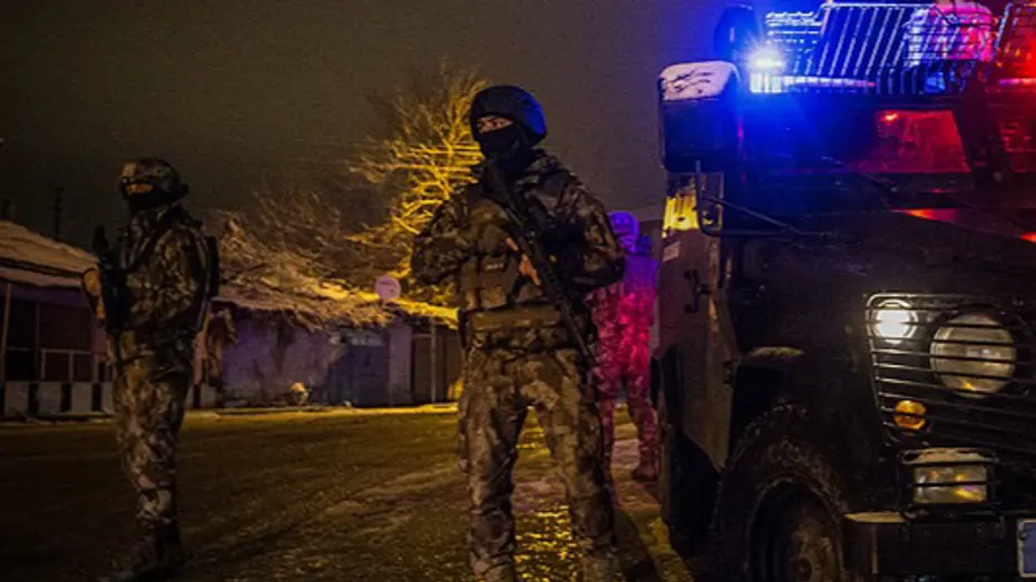 Yalova’da DAEŞ operasyonu: Polise ateş açıldı özel harekat olay yerinde