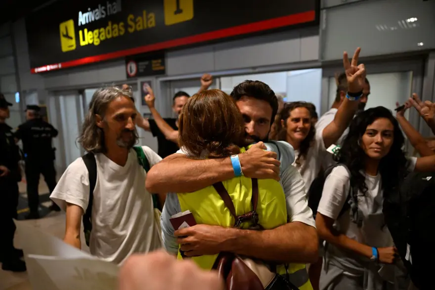 Sumud aktivistleri kahramanlar gibi karşılandı 4 Sumud aktivistleri kahramanlar gibi karşılandı 4