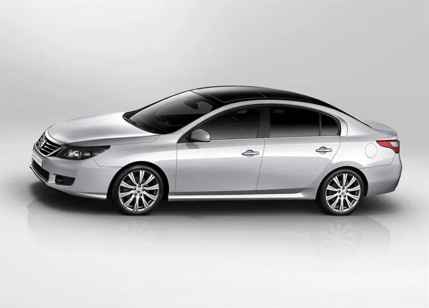 2011 Renault Latitude 4