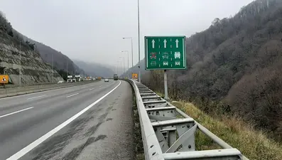 Bayram dönüşü için kısıtlama. D-100 kara yolu, Anadolu Otoyolu ve Kuzey Marmara Otoyolu'ndan geçerken dikkat!