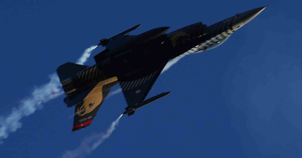 SOLOTÜRK Çanakkale'de nefesleri kesti