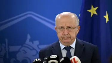 AB Savunma Komiseri: ABD'nin Grönland'ı alması NATO'nun sonu olur