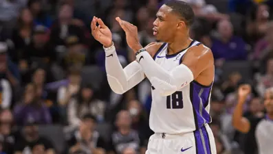 Westbrook 204. kez "triple-double yaptı"; Sacramento Kings kazandı