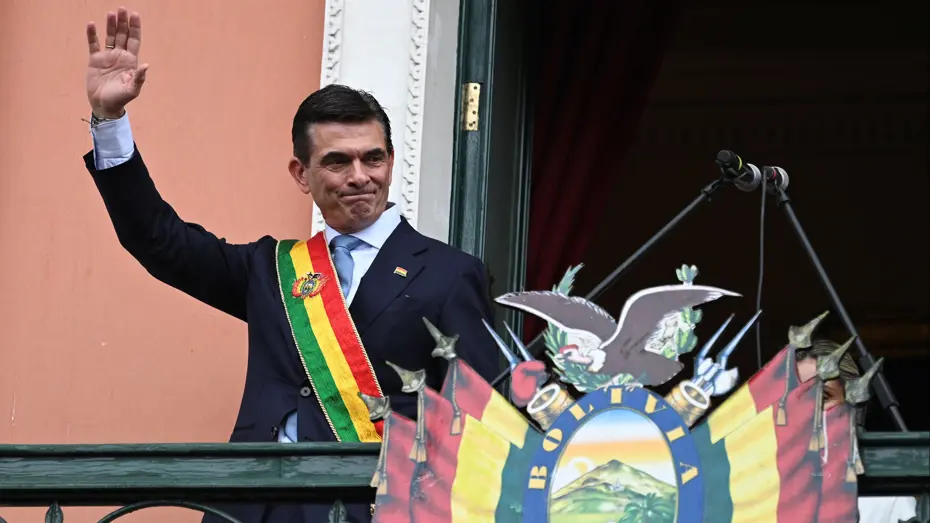 Bolivya'da 20 yıllık sol iktidarı bitiren Paz yemin etti