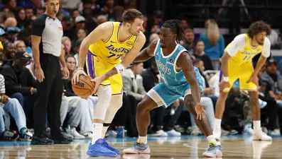 Los Angeles Lakers, Doncic ile gülmeye devam ediyor: 121-111