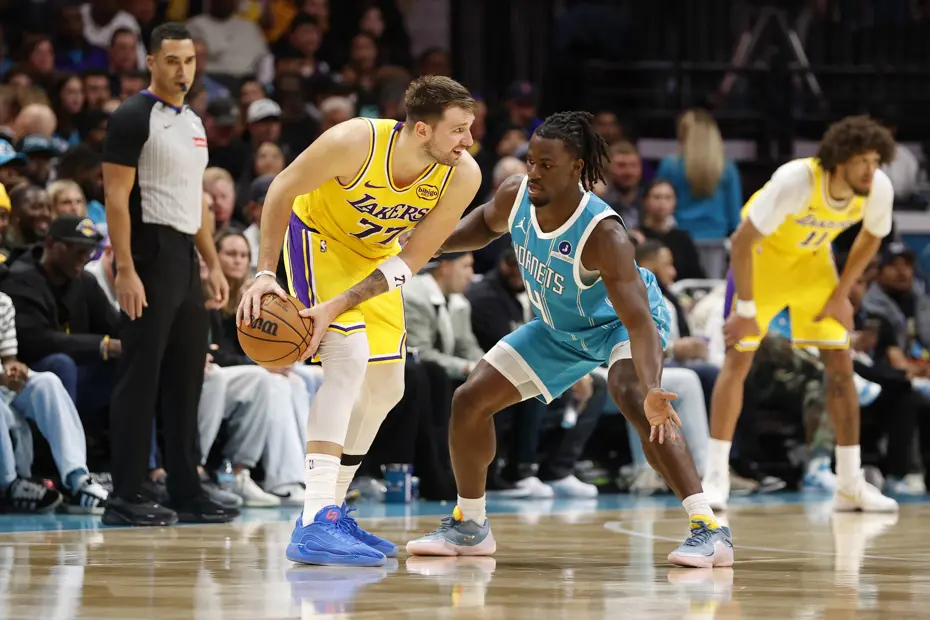 Los Angeles Lakers, Doncic ile gülmeye devam ediyor: 121-111