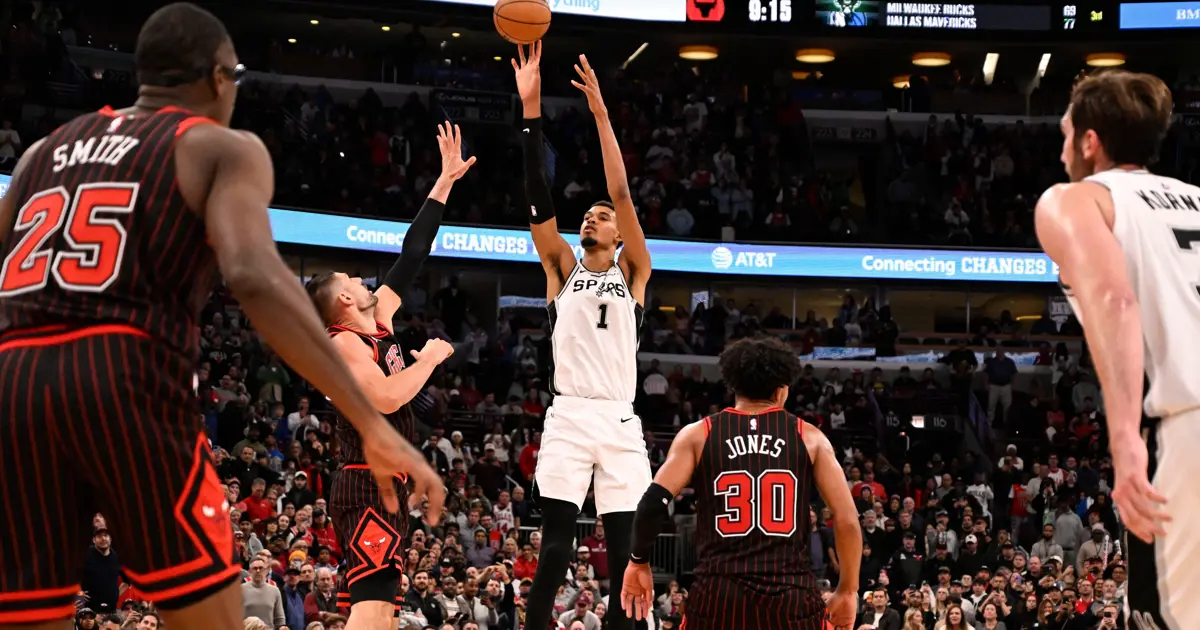 Victor Wembanyama şov yaptı; San Antonio Spurs 4 sayı farkla kazandı