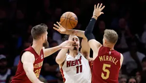 Cleveland Cavaliers, Miami Heat'i rahat geçti
