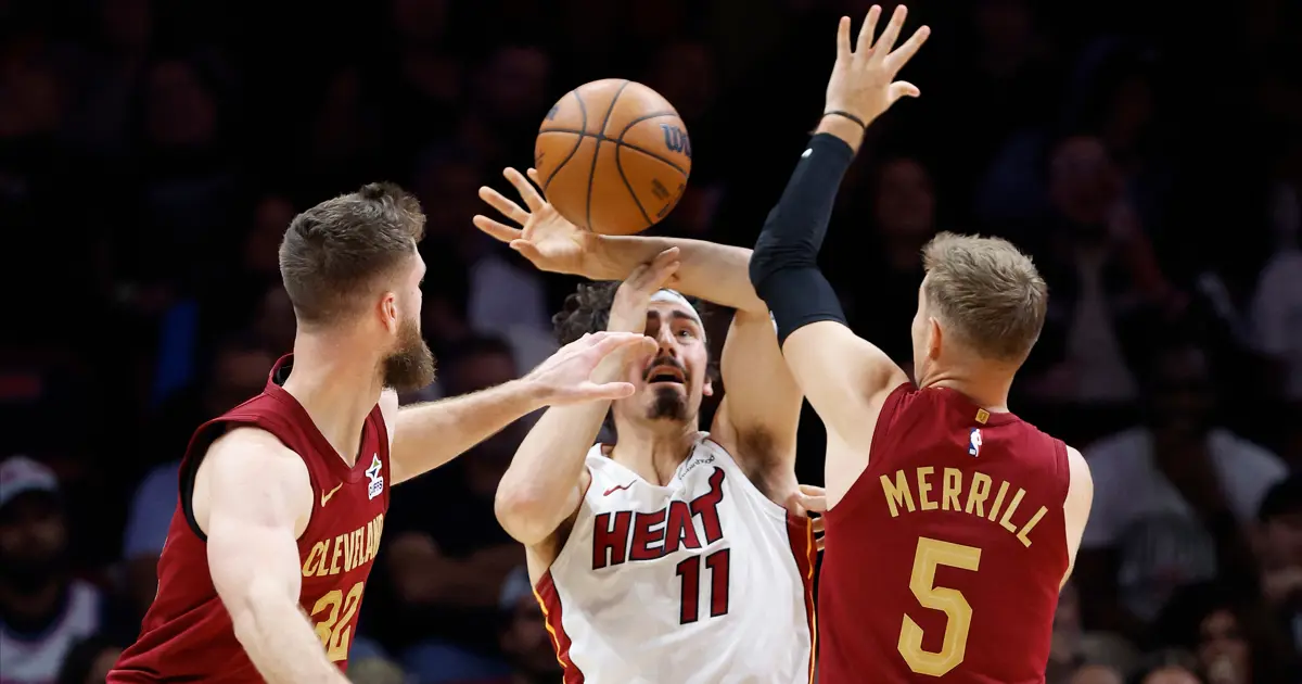 Cleveland Cavaliers, Miami Heat'i rahat geçti