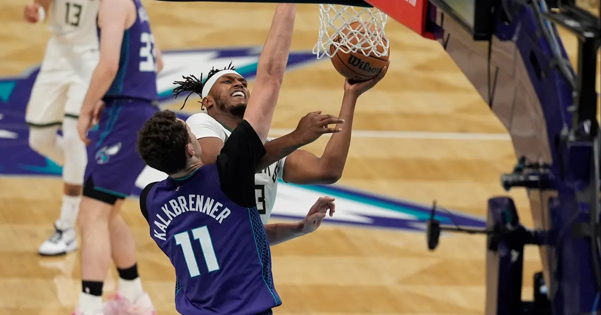 Charlotte Hornets'tan Milwaukee Bucks'a 11 sayı fark