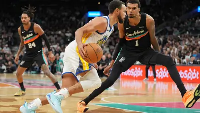 Curry ile Wembanyama'nın mücadelesinde kazanan Warriors