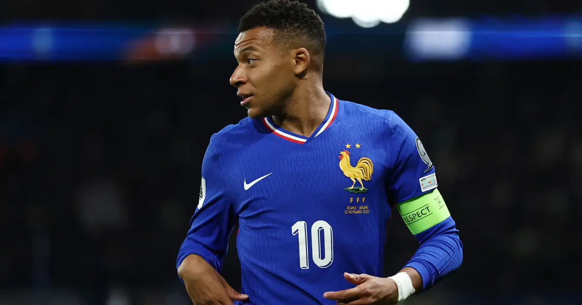 Azerbaycan maçı öncesi Fransa'ya kötü haber, Mbappe sakatlandı