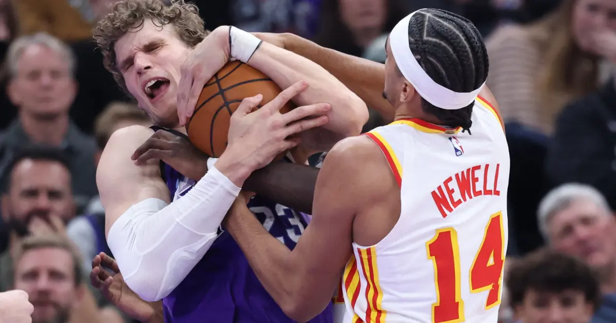 İki oyuncu kariyer rekoru kırdı, Atlanta Hawks rahat kazandı