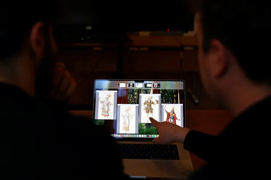 Tiyatro oyunu Versay Saray'ında sergilecek  