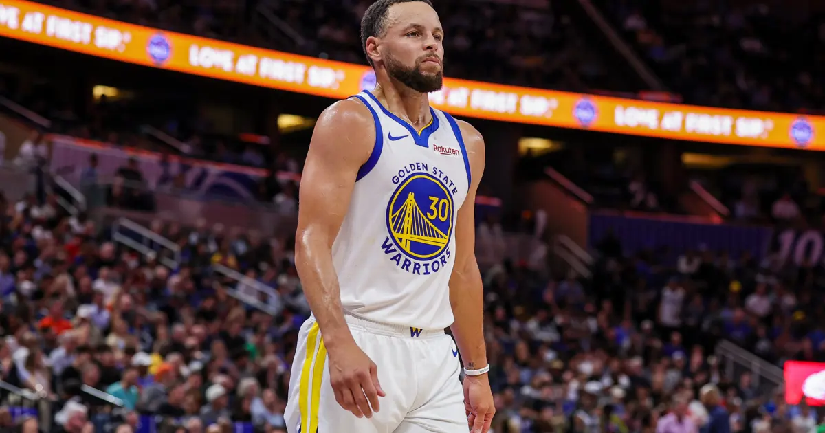 Stephen Curry'nin 34 sayısı yetmedi, Orlando Magic kazandı