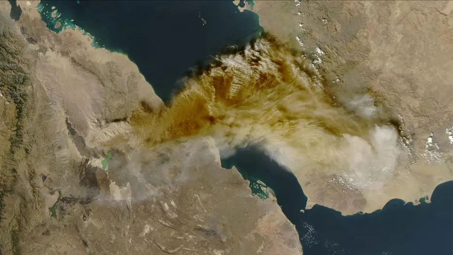 Uyuyan volkan uyandı, hava trafiği felç oldu