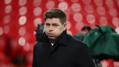 Steven Gerrard, Arne Slot'a sahip çıktı: "Yapılanlar Saygısızlık"