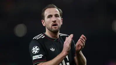 Arsenal, Bayern Münih'in tarihi serisini bozdu; Kane, 'Panik yok' dedi