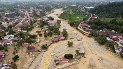 Dev tsunamiden bu yana Asya'da en büyük felaket