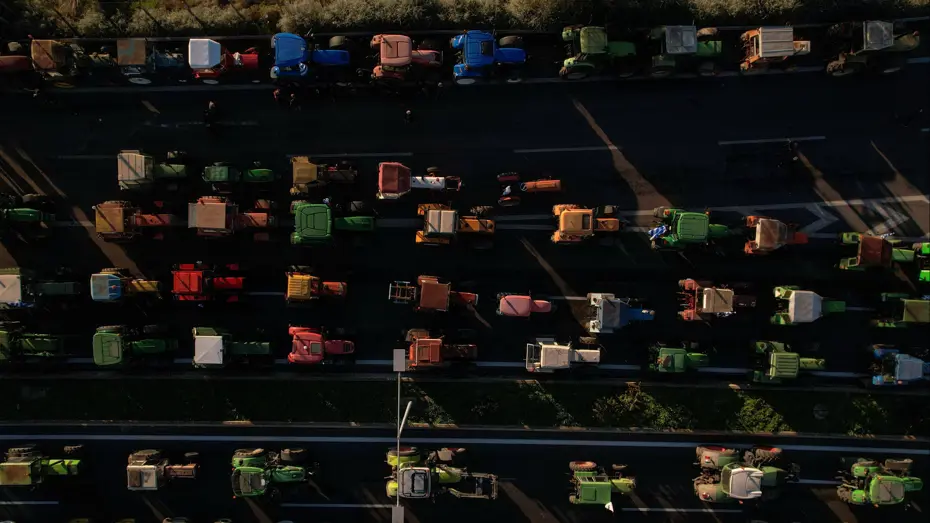 Atina-Selanik yolunda çiftçi protestosu