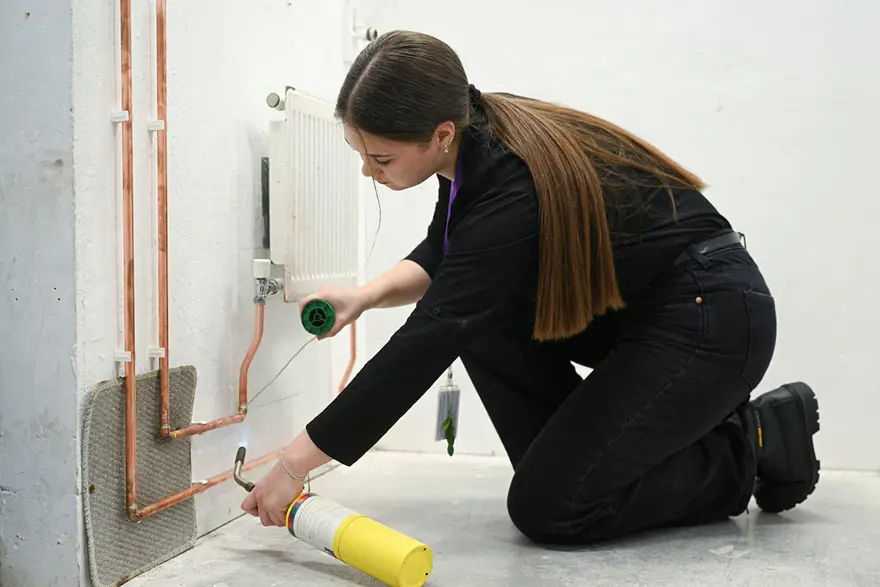 YAPAY ZEKA MESLEĞİMİZİ ELİMİZDEN ALACAK MI ? 