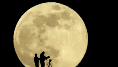 Dünyanın dört bir yanından Süper Dolunay manzaraları