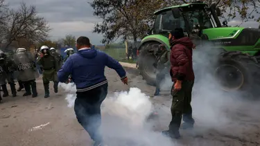 Yunan çiftçilerin eylemleri, Türk sınır kapılarını TIR geçişine kapattı